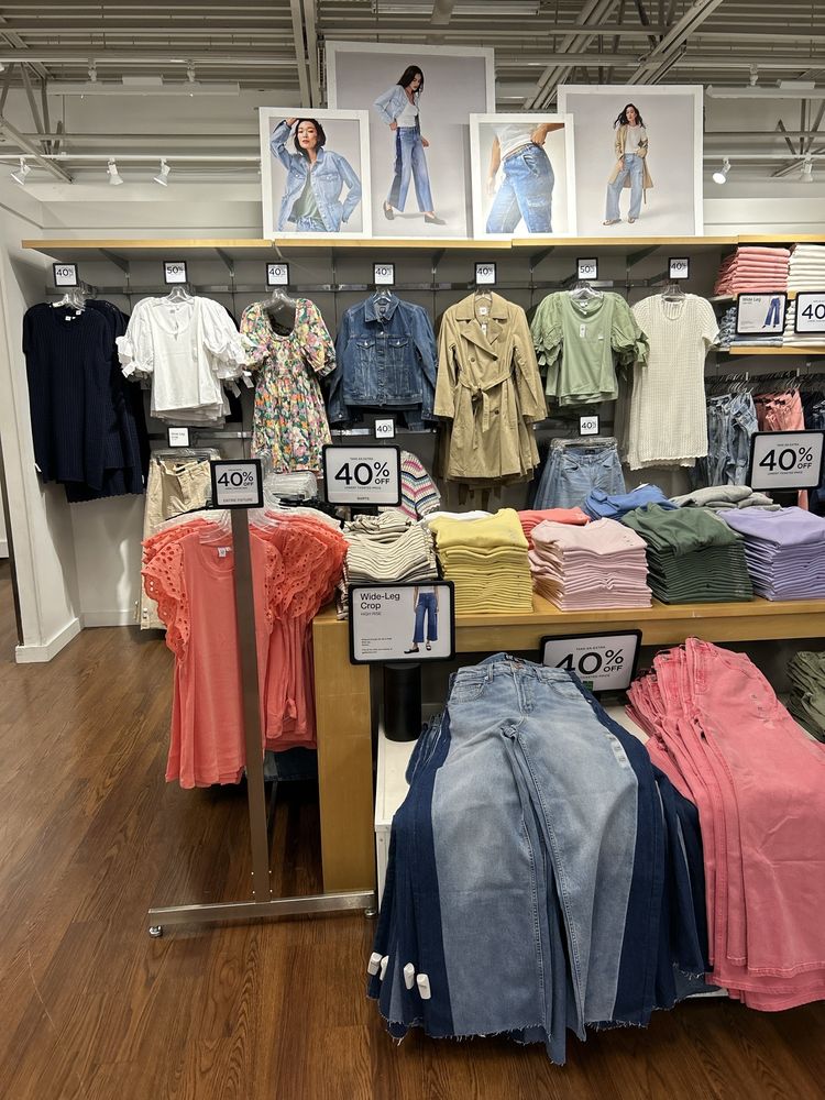 GAP FACTORY Updated July 2024 14 Photos & 18 Reviews 3002 Livermore Outlets Dr, Livermore
