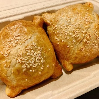 Tabassum - Chicken Curry Samsas - Food Trucks Near Me Tabassum - Chicken Curry Samsas - Food Trucks Near Me