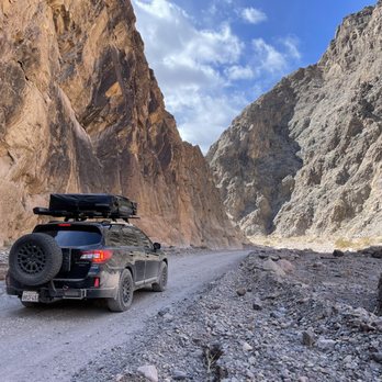 Titus Canyon Road - Canyon views - Hiking Near Me