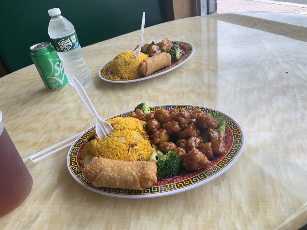 MAIN MOON CHINESE RESTAURANT 19 Photos & 37 Reviews 427 N Wood Ave