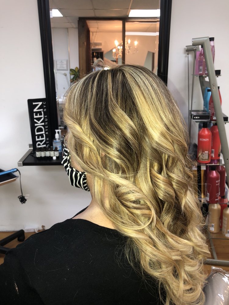 HAIR GALLERY Updated August 2024 3765 So Alameda, Corpus Christi