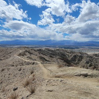 Indio Hills Badlands Trailhead - Hiking Near Me Indio Hills Badlands Trailhead - Hiking Near Me