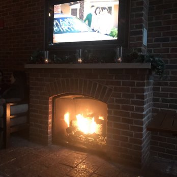 Refinery Rooftop - They have 1 TV in the place and they were playing football playoffs. - Lounges Near Me - New York, New York Refinery Rooftop - They have 1 TV in the place and they were playing football playoffs. - Lounges Near Me - New York, New York