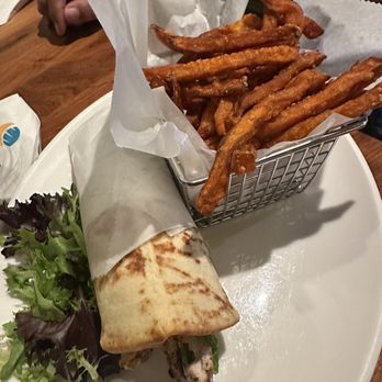 Banana Boat - Chicken wrap - Lounges Near Me - Boynton Beach, Florida