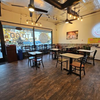 Crunchicken - Dining area - Korean Near Me - Cypress, California Crunchicken - Dining area - Korean Near Me - Cypress, California