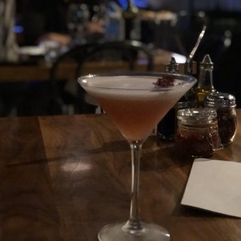 Caccio - dealer's choice featuring gin - Italian Near Me - Tijuana, BCN Caccio - dealer's choice featuring gin - Italian Near Me - Tijuana, BCN