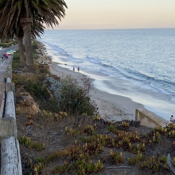Montecito Inn - Hotels Near Me - Santa Barbara, California