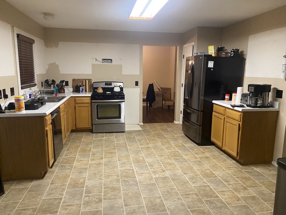 Kitchenland - countertop fabricator in Edwardsville, IL