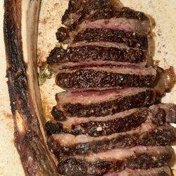 Lenny's Italian Seafood & Steakhouse - Tomahawk Steak for 2