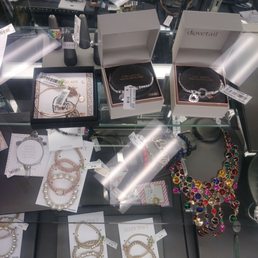 Jewelry Counter Jewelry Counter