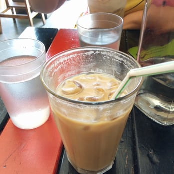 Fernside Coffee Shoppe - Delicious iced coffee - Restaurants Near Me - Redfern, NSW