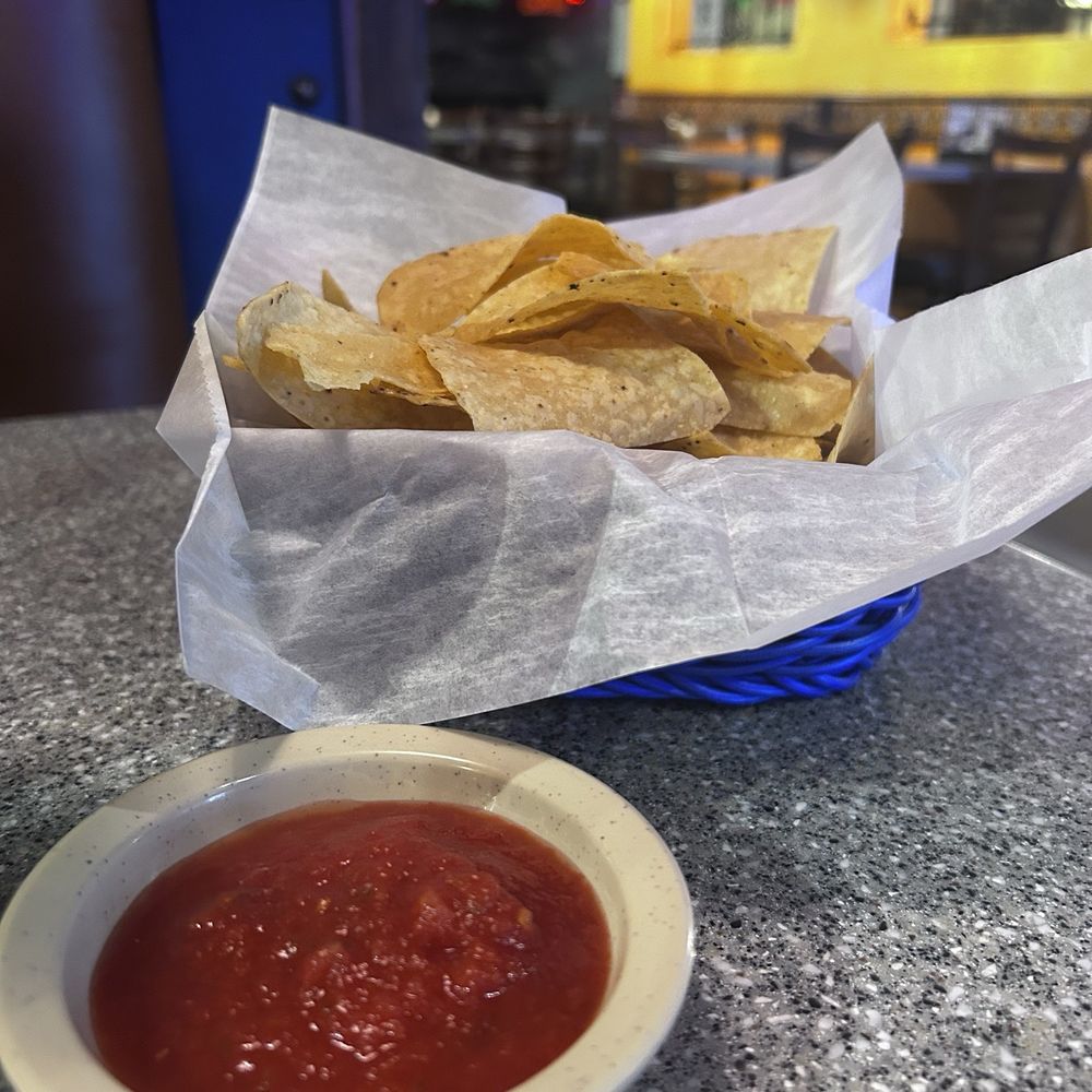 La Carreta Grill - Chips and Salsa - Mexican Near Me - Medina, Tennessee La Carreta Grill - Chips and Salsa - Mexican Near Me - Medina, Tennessee