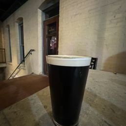 Guinness served in a non Guinness pint glass