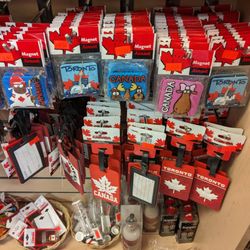 Famous Canada - Magnets, luggage tags, and more
