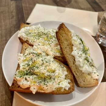 Pasta Supply - Sour Cream + Onion Burrata - Pasta Shops Near Me - San Francisco, California Pasta Supply - Sour Cream + Onion Burrata - Pasta Shops Near Me - San Francisco, California