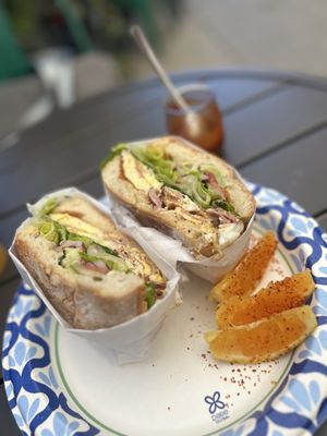 Zenaida's café by null