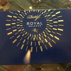 Anthony's Cigar Emporium East - Davidoff Royal