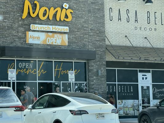 NONIS BRUNCH HOUSE by null