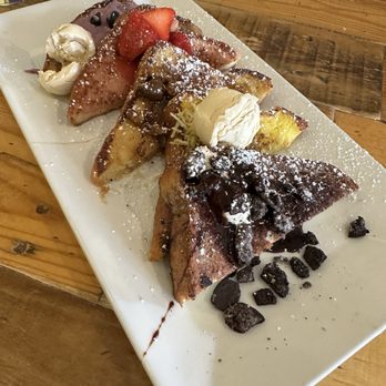 Batter & Berries - Super Flight - Breakfast & Brunch Near Me - Chicago, Illinois