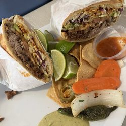 Carniceria Abastos - Carnitas Torta