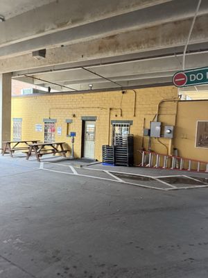 Canteen Lunch in the Alley by null