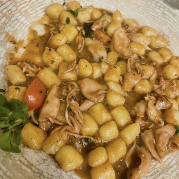 Osteria alle Testiere - Gnocchetti with pumpkin and small squid - Venetian Near Me - Venezia, VE Osteria alle Testiere - Gnocchetti with pumpkin and small squid - Venetian Near Me - Venezia, VE