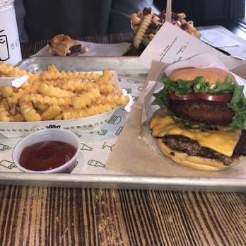 Shake Shack Buckhead - Burgers Near Me - Atlanta, Georgia Shake Shack Buckhead - Burgers Near Me - Atlanta, Georgia