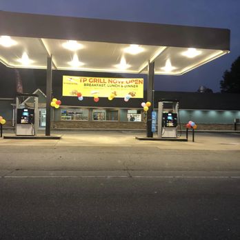 TP Food And Fuel - a gas station at night - Gas Stations Near Me - Ellenboro, North Carolina TP Food And Fuel - a gas station at night - Gas Stations Near Me - Ellenboro, North Carolina