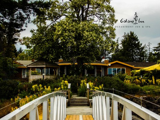 Galiano Oceanfront Inn and Spa by null