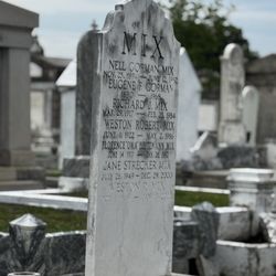 New Orleans Ghost Adventures Tours - Tombstone