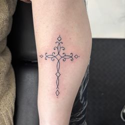 Mama’s Total Beauty  - Line work expertise