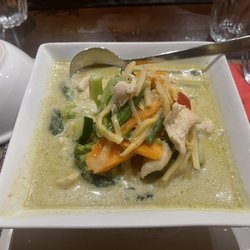 Lemongrass Thai Cuisine Restaurant - Chicken Green Curry