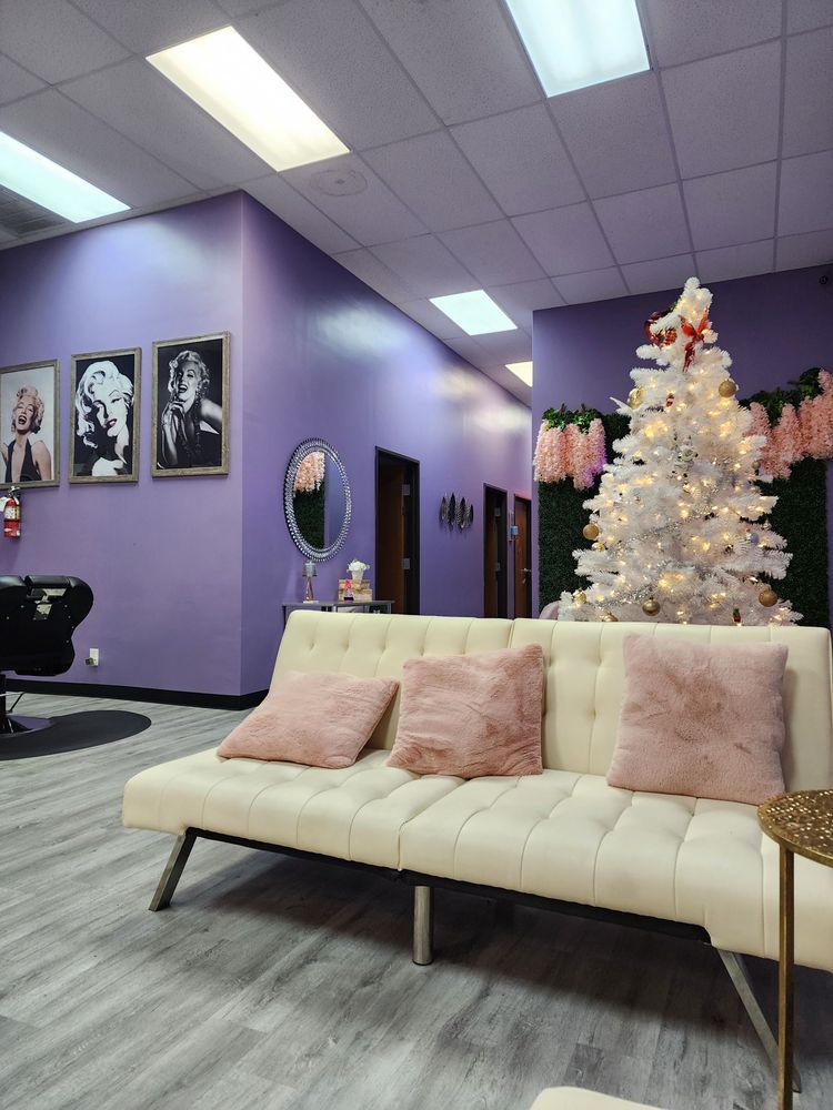 Newrain Eyebrow Threading & salon Logo