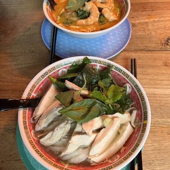 Phat Phuc Noodle Bar - Chicken Pho & Prawn Laksa - Vietnamese Near Me - London, XGL Phat Phuc Noodle Bar - Chicken Pho & Prawn Laksa - Vietnamese Near Me - London, XGL