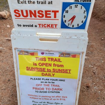 Camelback Mountain - Parks Near Me - Phoenix, Arizona