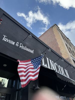 Lincoln Tavern & Restaurant by null