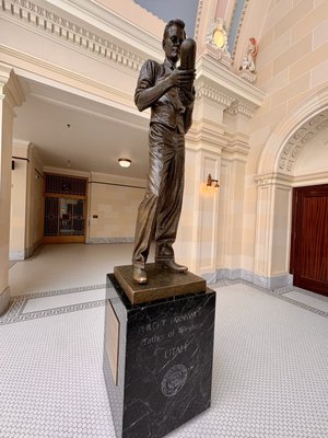 Utah State Capitol by null