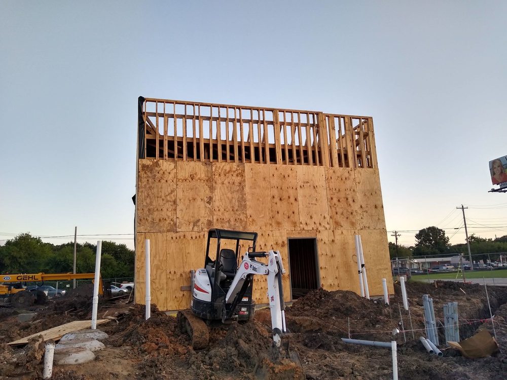 Slide of Lopez Construction and Framing