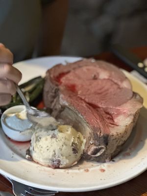 Haleiwa Joe's Haiku Gardens by null