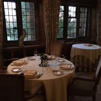 Mallory Court Hotel - Classic dining room. - Hotels Near Me - Leamington Spa, WAR
