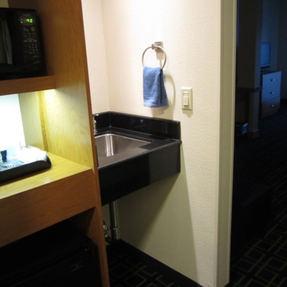Fairfield by Marriott Inn & Suites Tehachapi - Small kitchen-type area - Hotels Near Me - Tehachapi, California Fairfield by Marriott Inn & Suites Tehachapi - Small kitchen-type area - Hotels Near Me - Tehachapi, California