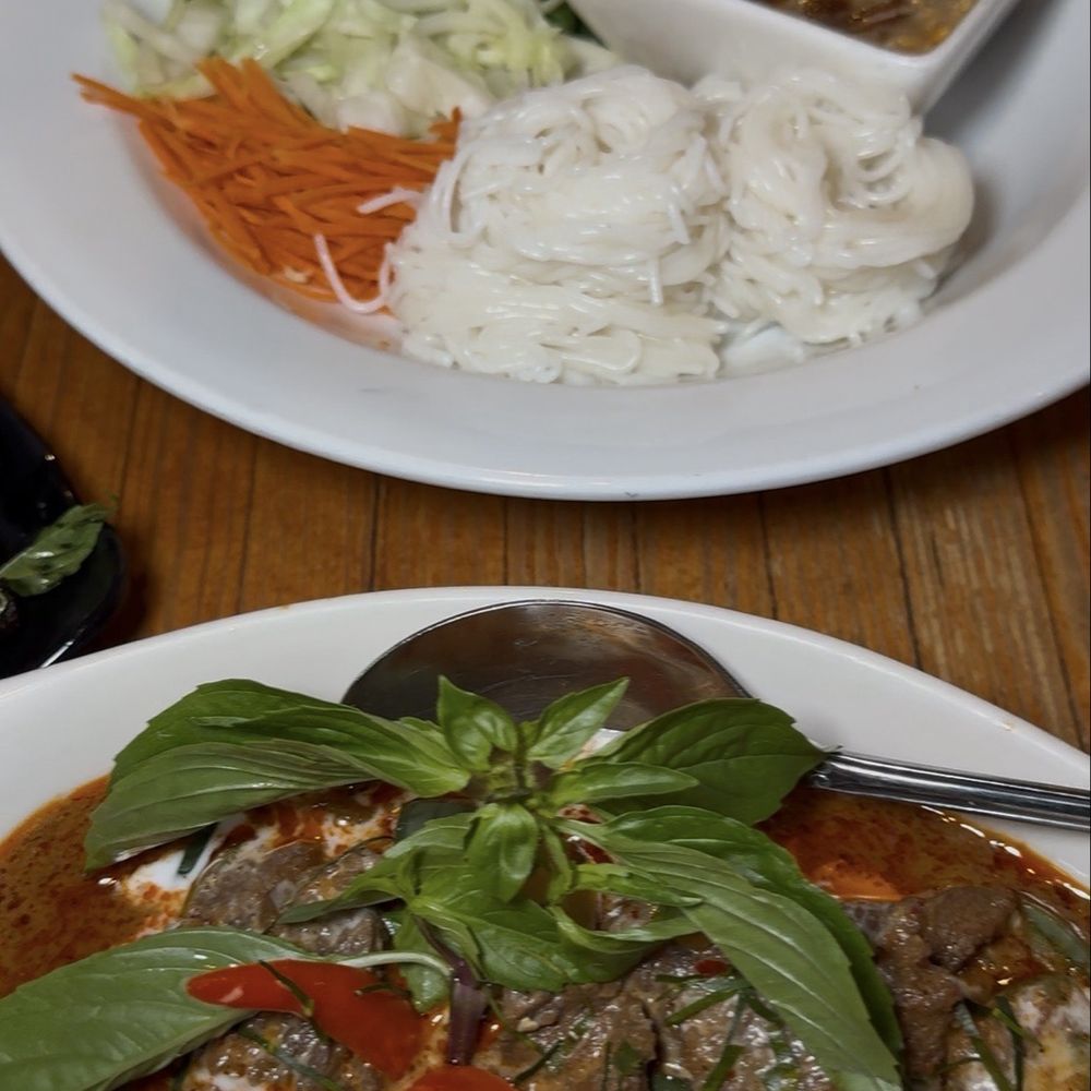 Pestle Rock - Thai Near Me - Seattle, Washington