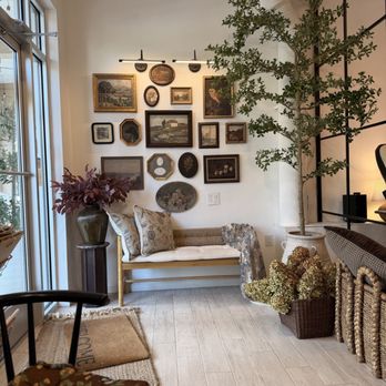 Nailology Nail Lounge - Nail Salons Near Me - Franklin, Tennessee