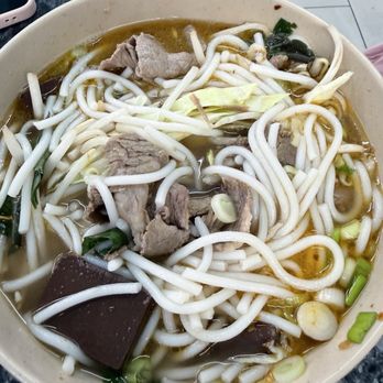 My Canh - This is their bun Bo hue, no flavor, missing all the meats, the broth is pho broth, the chef threw all the left over veggies they had left. - Vietnamese Near Me - San Francisco, California My Canh - This is their bun Bo hue, no flavor, missing all the meats, the broth is pho broth, the chef threw all the left over veggies they had left. - Vietnamese Near Me - San Francisco, California