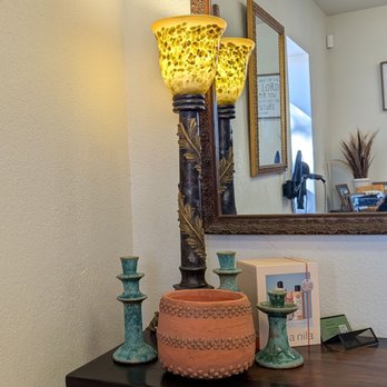 Two Wild Sisters Hair Studio - Interior Decor - Hair Salons Near Me - Austin, Texas