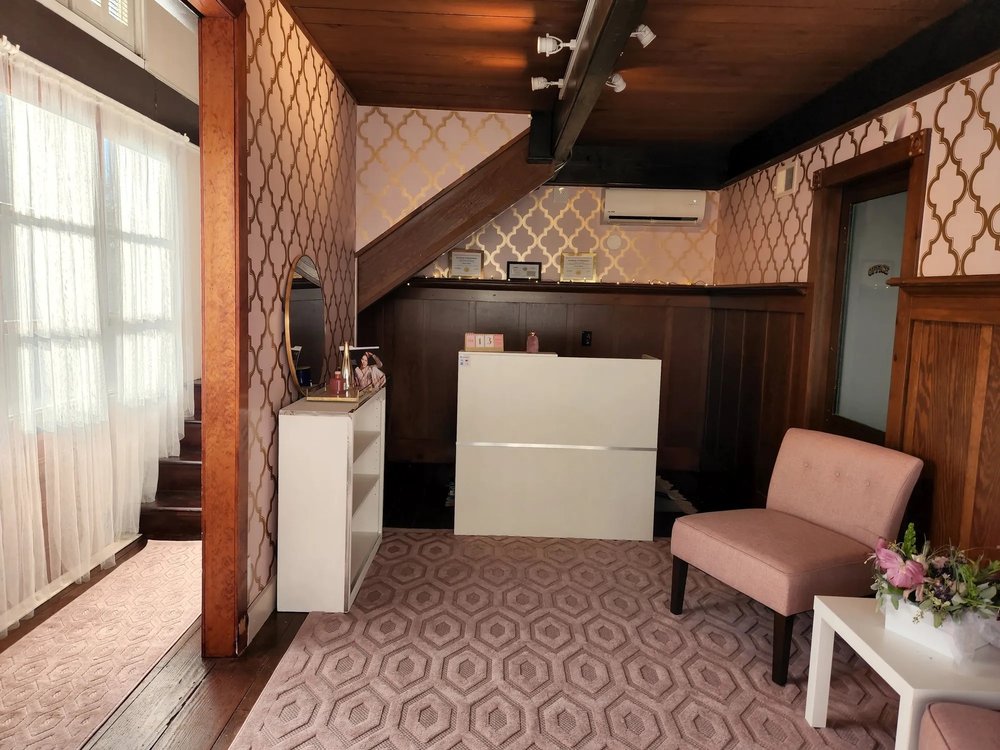 Finesse Skincare Logo