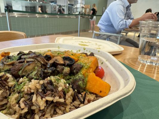 sweetgreen by null