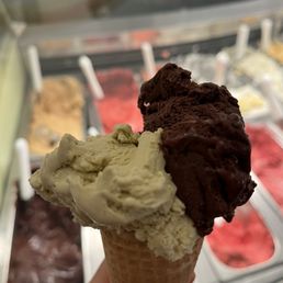 Pistachio Dark Chocolate Pistachio Dark Chocolate