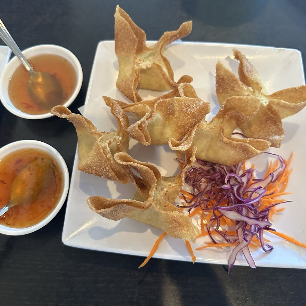 Meun Fan Thai Cafe - Crab Cheese - Thai Near Me - Goleta, California Meun Fan Thai Cafe - Crab Cheese - Thai Near Me - Goleta, California