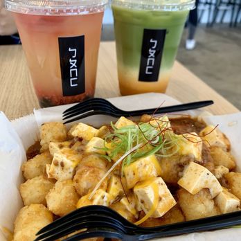 Bopomofo Cafe - Strawberry basil lemonade w boba, matcha carrot milk tea, mapo tots - Bubble Tea Near Me - San Gabriel, California